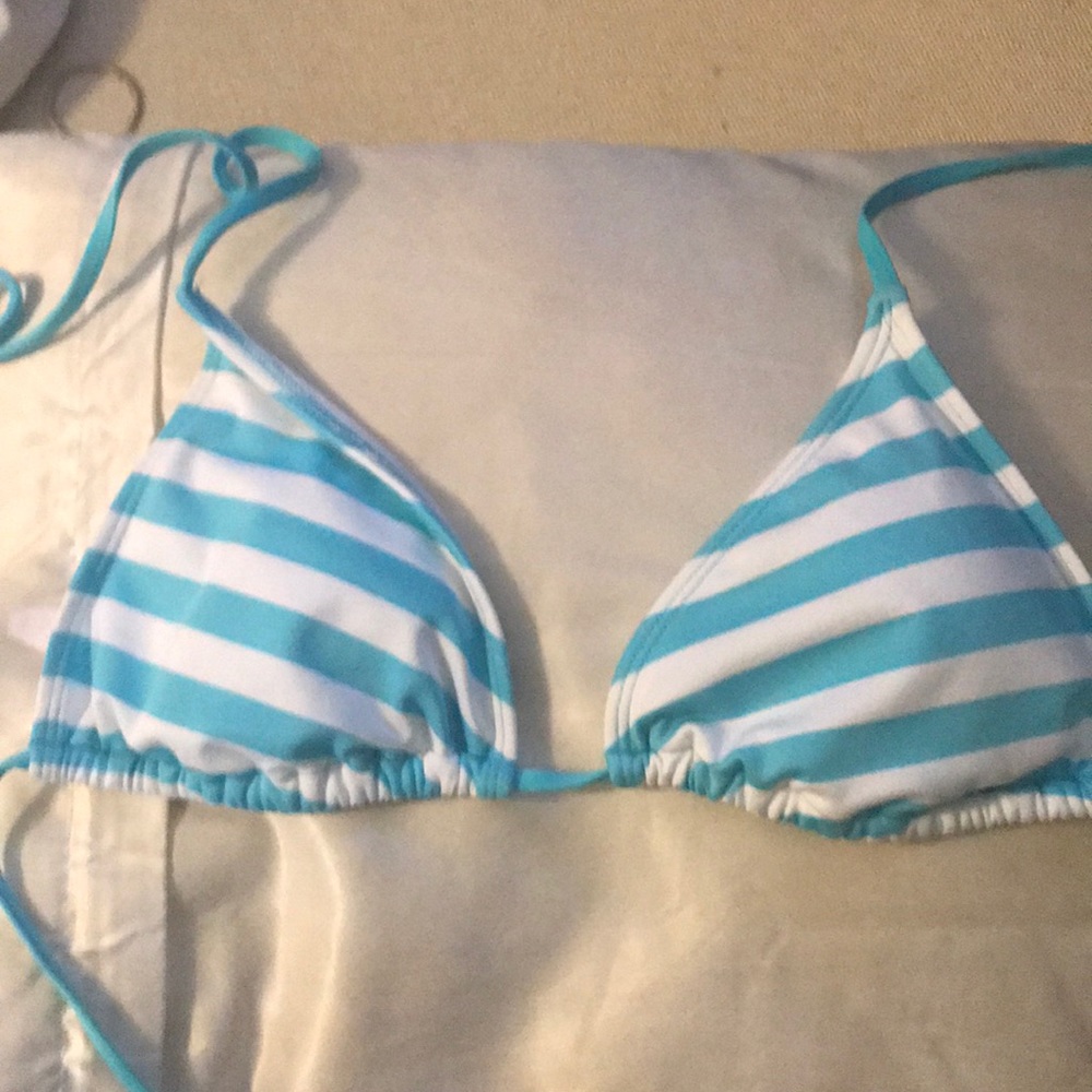 🔥🔥🔥Blue and white bikini top